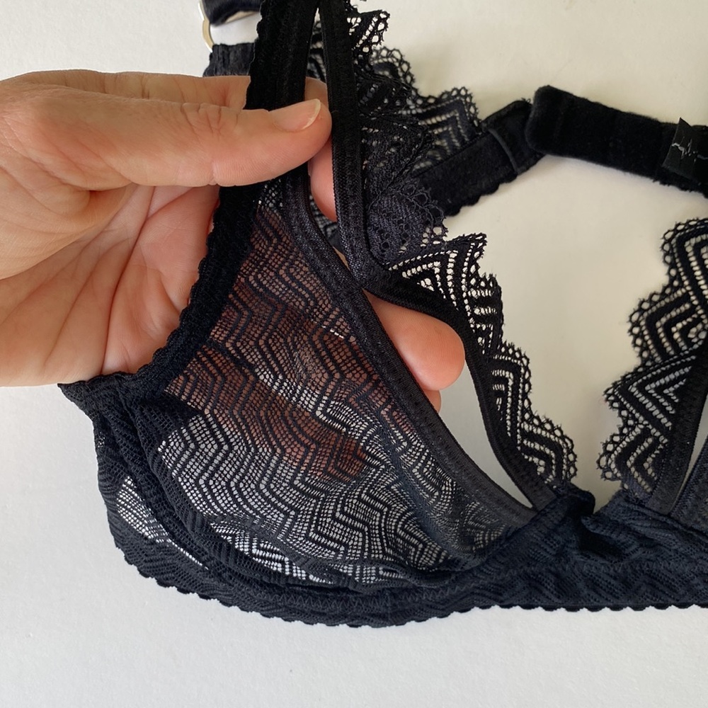 Lonely Lingerie Misha Underwire Lace Bra size 32A - Picture 2 of 11